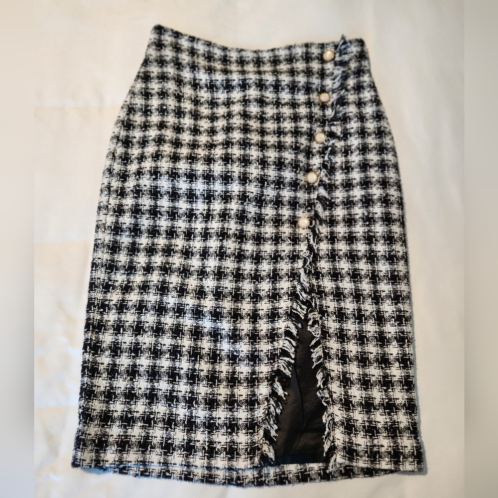 Black and White Midi Pencil Skirt with Slit
